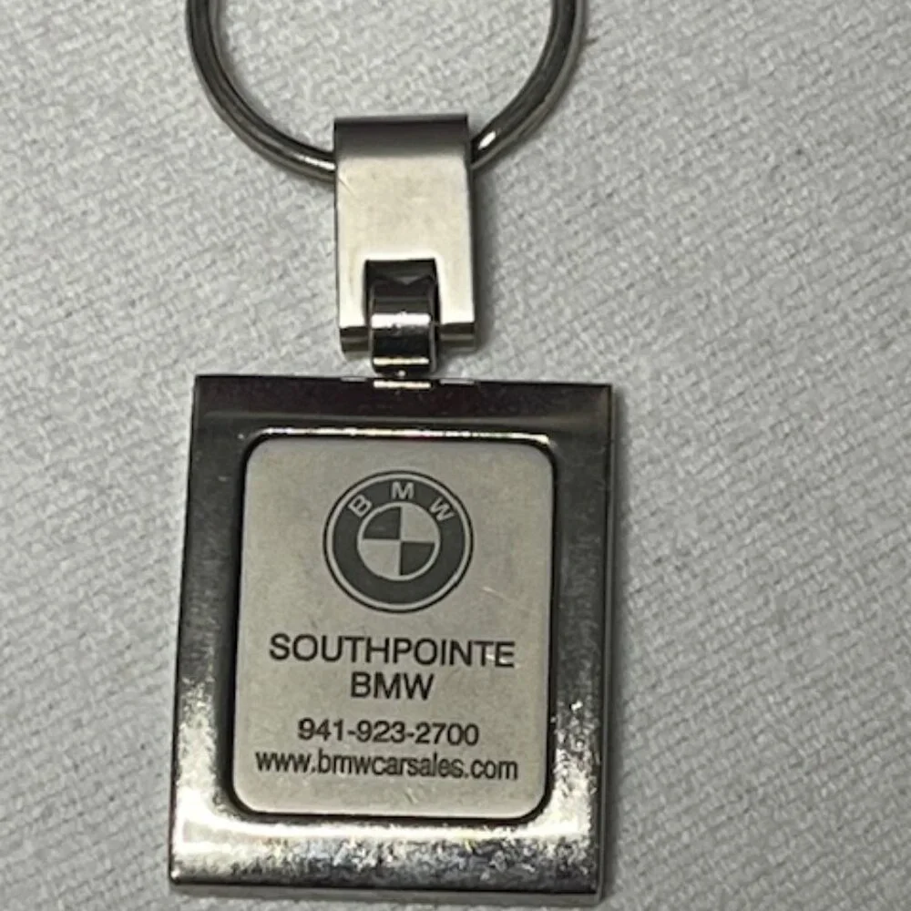 BMW Silver Toned Metal Logo Car Key Holder Key Chain Southpointe BMW